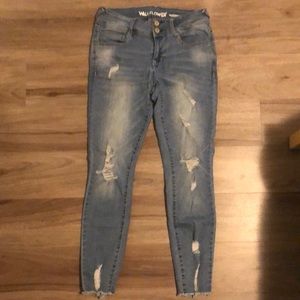 WallFlower Luscious Curve Fit Ripped Jeans